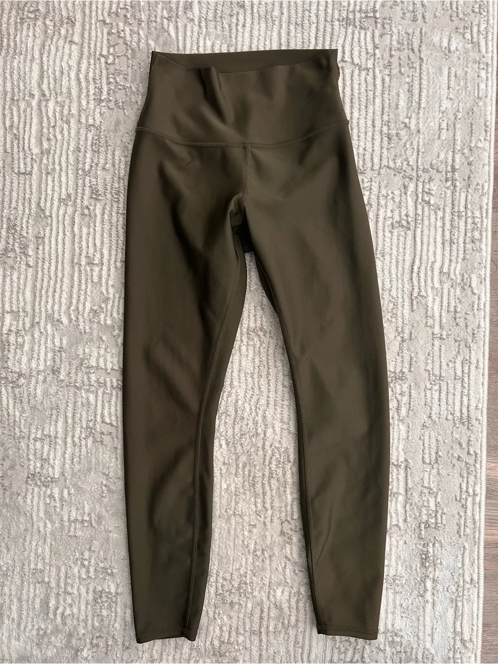Alo Yoga High-Waist Airlift Leggings